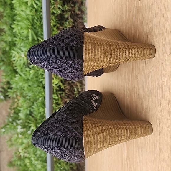 American Eagle Lace Peep Toe Wedge Size 6 - Picture 4 of 11